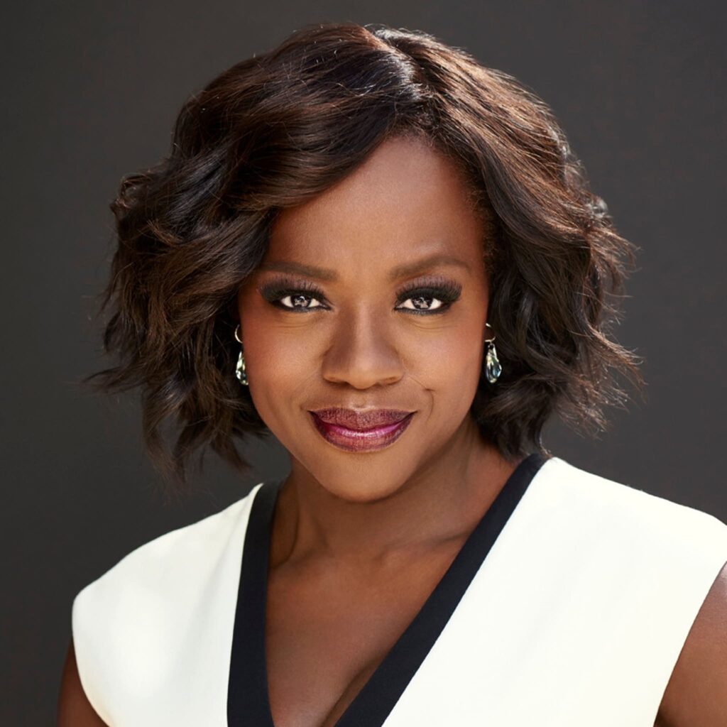 Viola Davis chanel liso