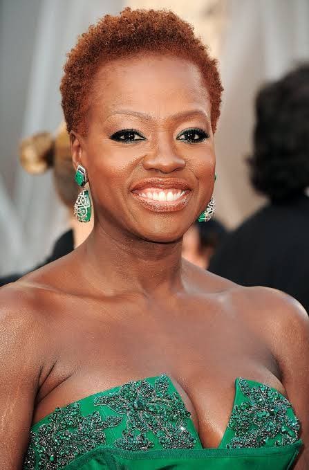 Pixie vermelho da Viola Davis