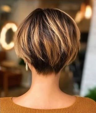 Parte de trás inspiração cabelos curtos feminino