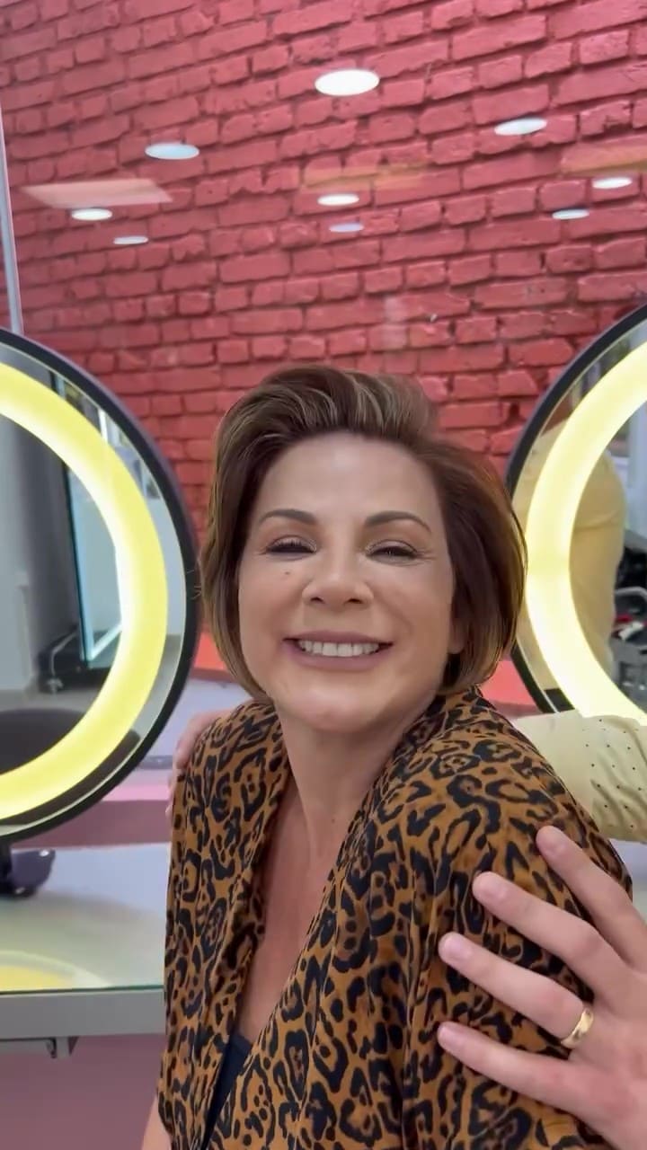 Cabelo Curto que Está entre os Mais desejados pelas Mulheres 2 Frente depois cabelo curto transformação